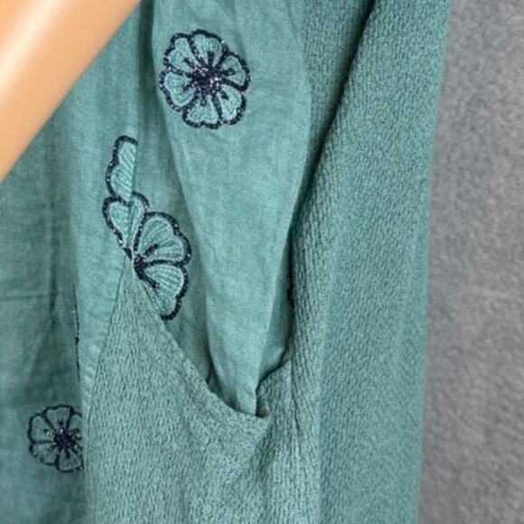 Italian Linen and Cotton Asymmetrical Hem Tunic Embroidered Flowers  L/XL NWT - Picture 3 of 10